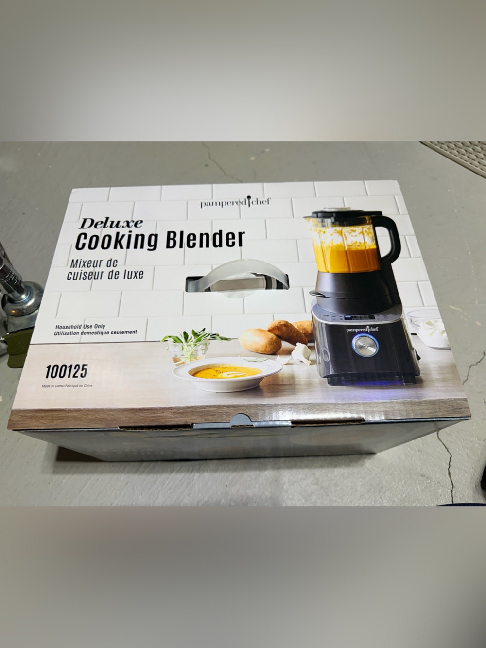 Pampered Chef 100125 Deluxe Cooking Blender